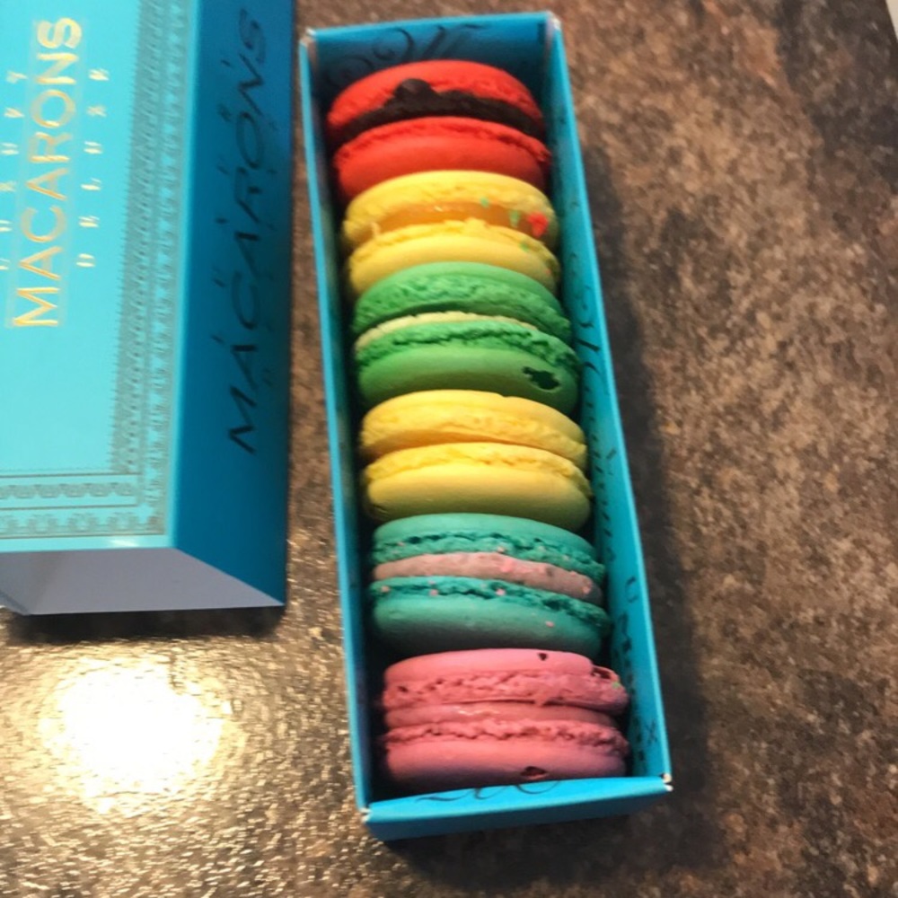 Meet your Posher, Logan